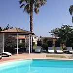 מלון Villaggio Spiagge Rosse