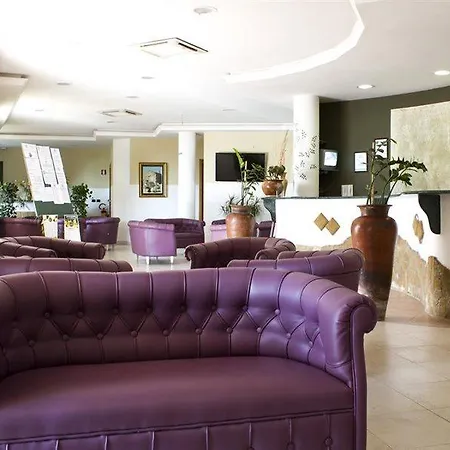 Villaggio Spiagge Rosse 4*