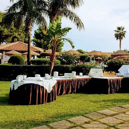 Villaggio Spiagge Rosse 4*