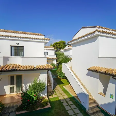 Hotel Villaggio Spiagge Rosse 4*