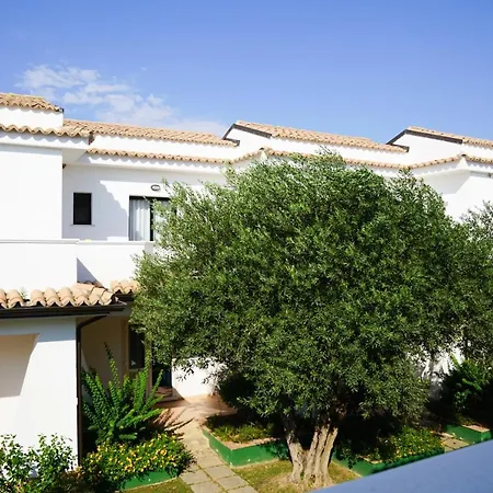 Villaggio Spiagge Rosse Hotel