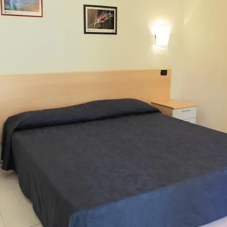 Villaggio Spiagge Rosse 4* カーポ・リッツート