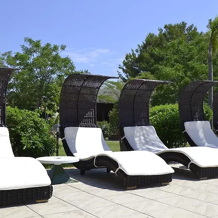 Villaggio Spiagge Rosse 4*